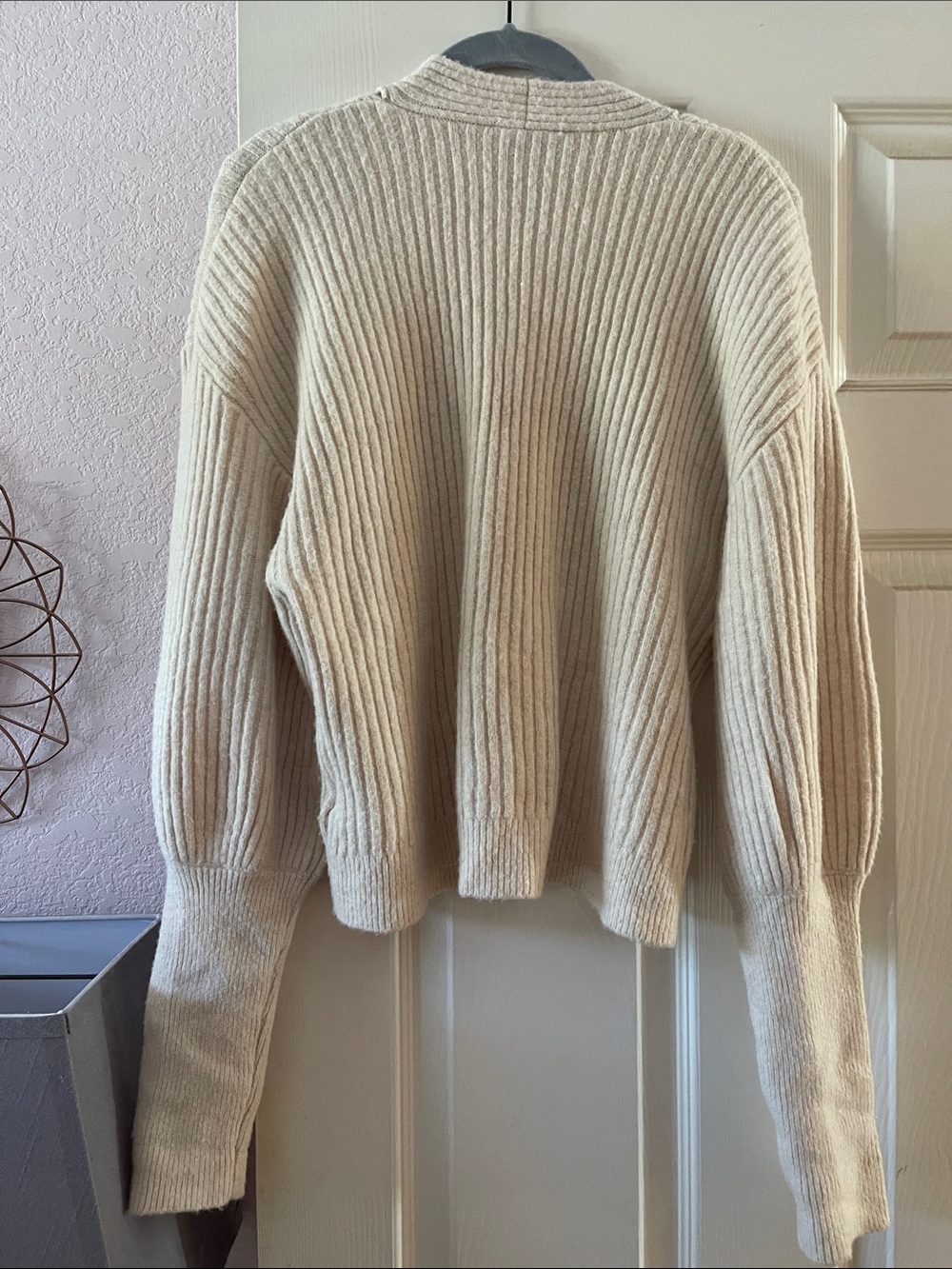 Express Women's Beige Ribbed V-Neck Button Cardigan - Picture 5 of 6